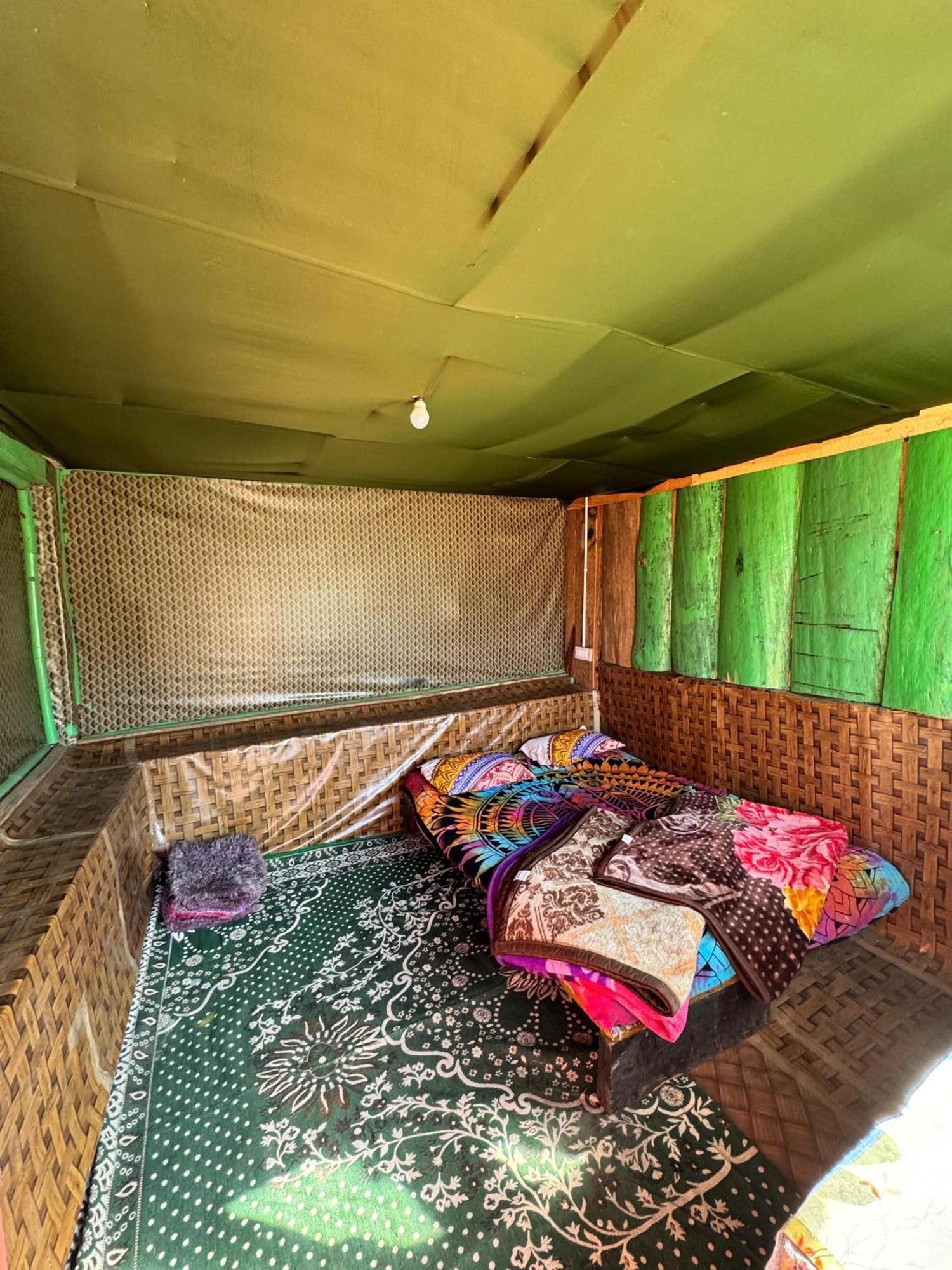Hippy Hyde Kalga Hotel Kalgha Luaran gambar
